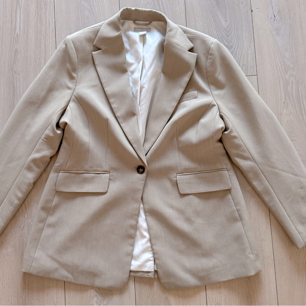 H&M beige blazer for women